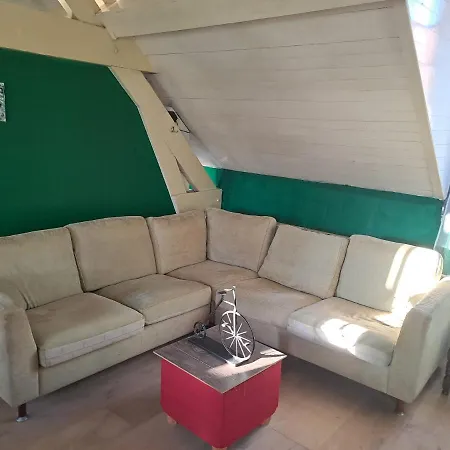 The Green Retromodern Duplex Apartamento *